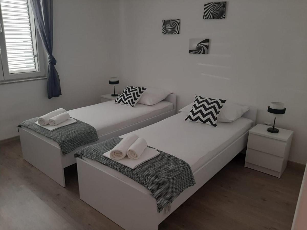 Alberta Apartamento Vodice